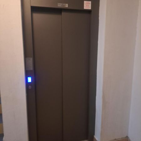 Stan Na Dan 021 Lejlighed Novi Sad Eksteriør billede