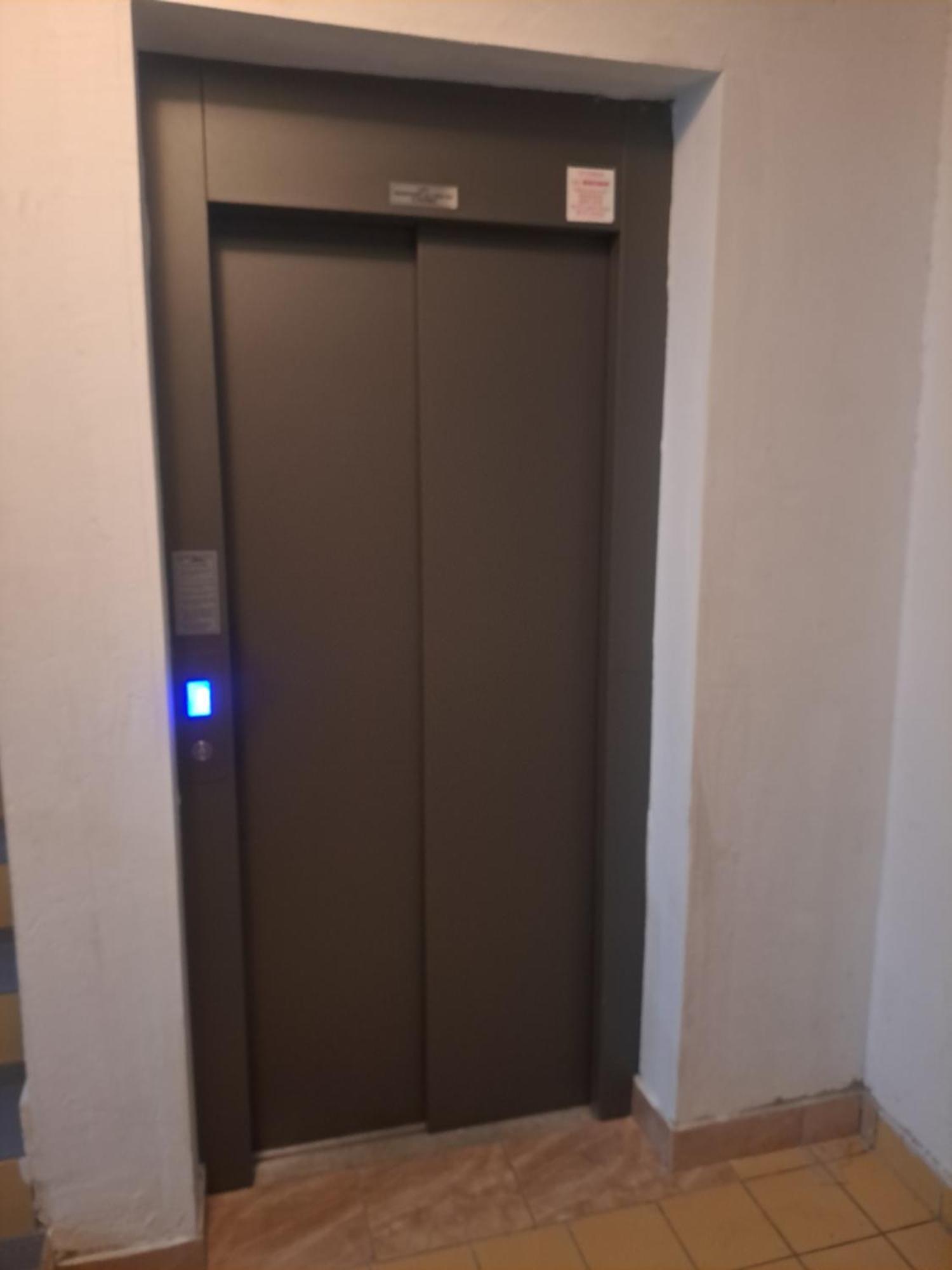 Stan Na Dan 021 Lejlighed Novi Sad Eksteriør billede