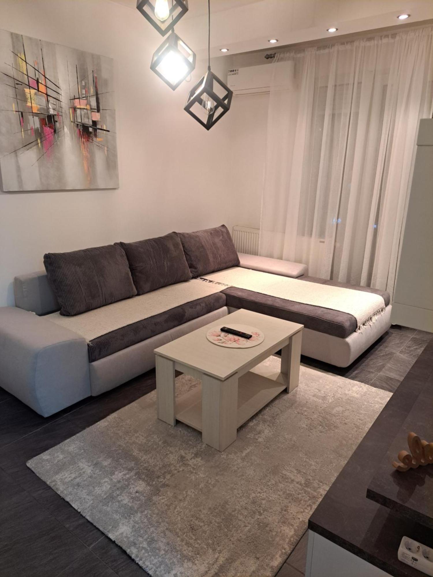 Stan Na Dan 021 Lejlighed Novi Sad Eksteriør billede